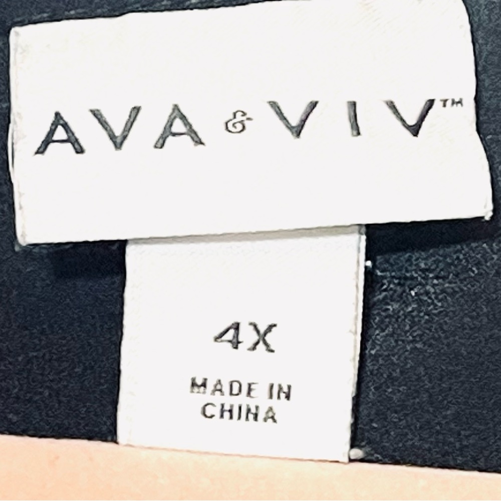 AVA & VIV TOP SIZE: 4X - Picture 3 of 3